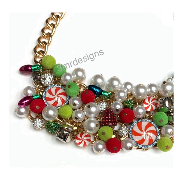 NWT Betsey Johnson 💋CHRISTMAS CANDY Gold Tone Earrings/ Bracelet & Necklace - Picture 9 of 15